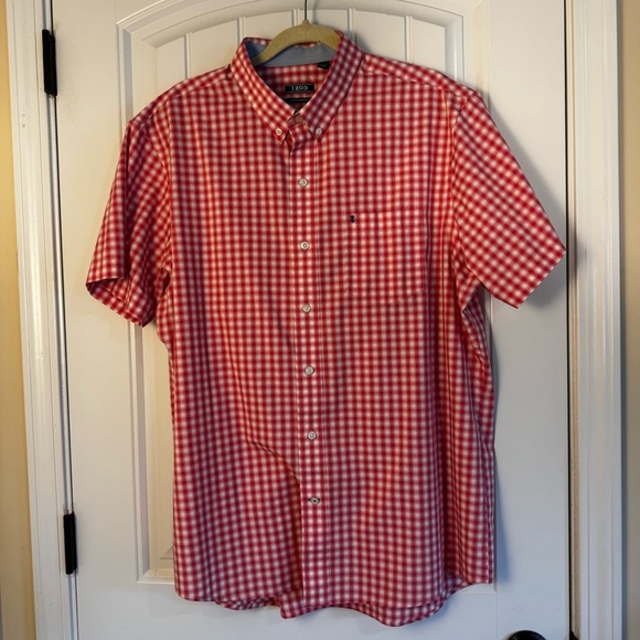 Izod Rose and White Casual Button Down Shirt - Picture 1 of 4
